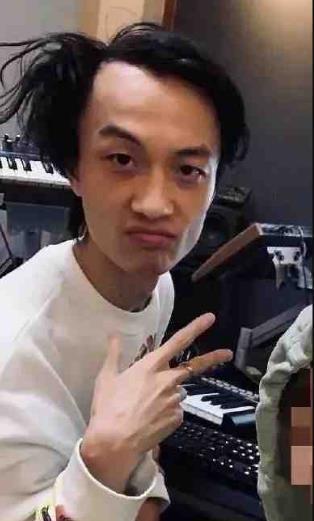 刘迪贤前女友爆料视频,揭秘背后惊人真相  第1张